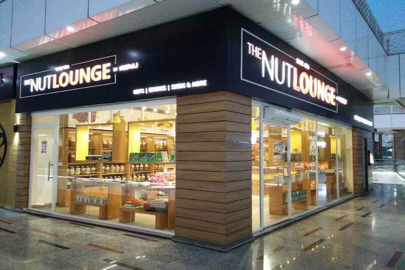Retail-Project-NutLounge-by-InnovativeDesignAssociates_800x533